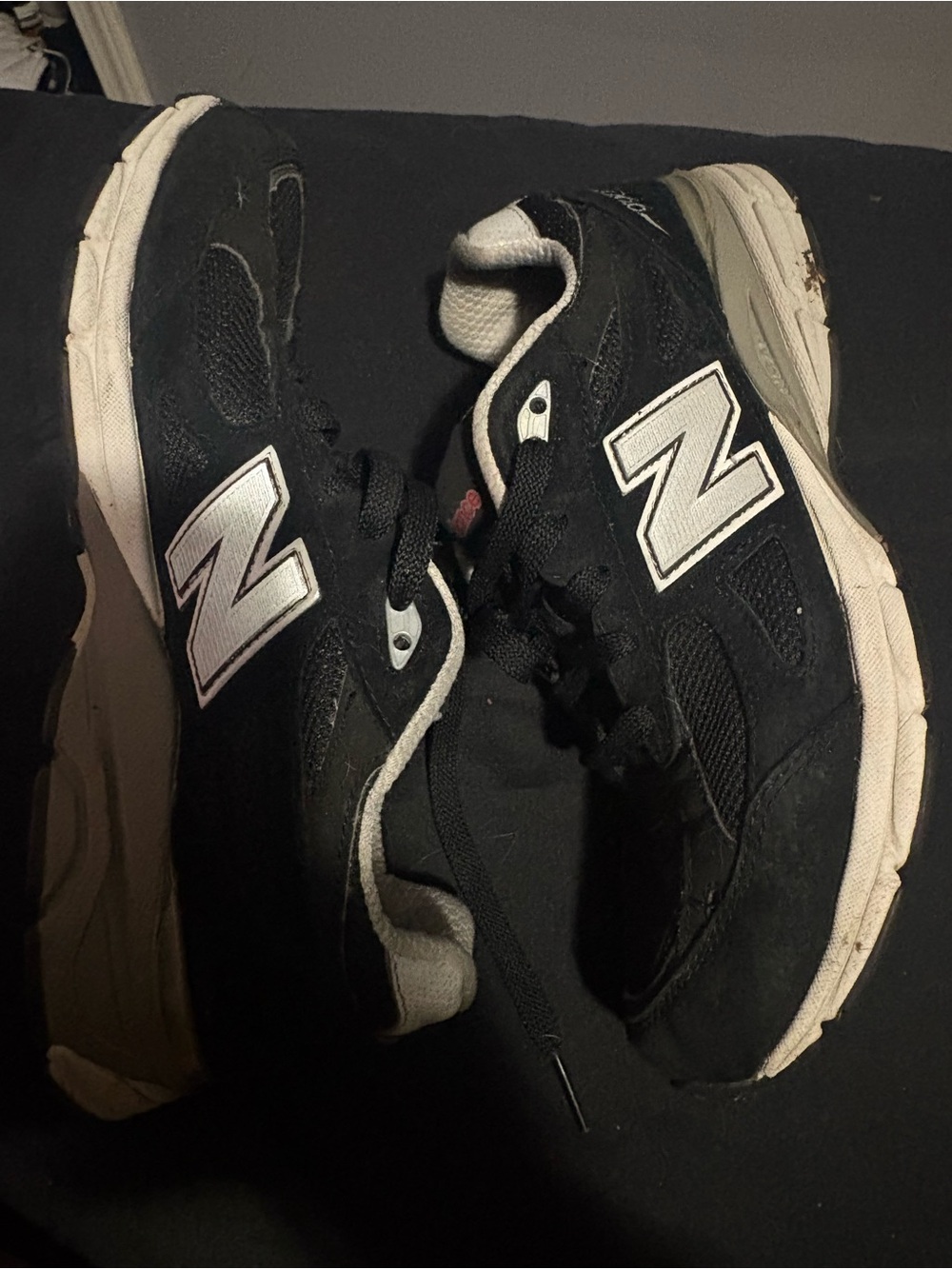 New Balance 990 Black & White Running Sneakers size 7y women’s 8.5